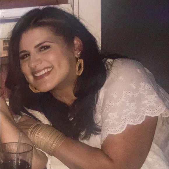 Meet your Posher ๐just made Posh Ambassadot๐ - Picture 5 of 5